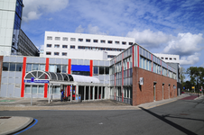 900296 Gezicht op het gebouw van de afdeling Radiotherapie van het Universitair Medisch Centrum Utrecht (U.M.C., ...